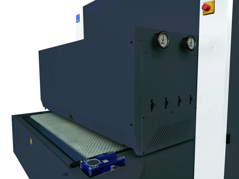 EMC GIANT M1350 EMC GIANT M1350