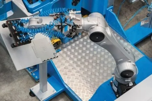 Robotic Press Brake Bending: Basic Analysis and Application